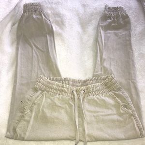 Faded military green skinny cargo pants